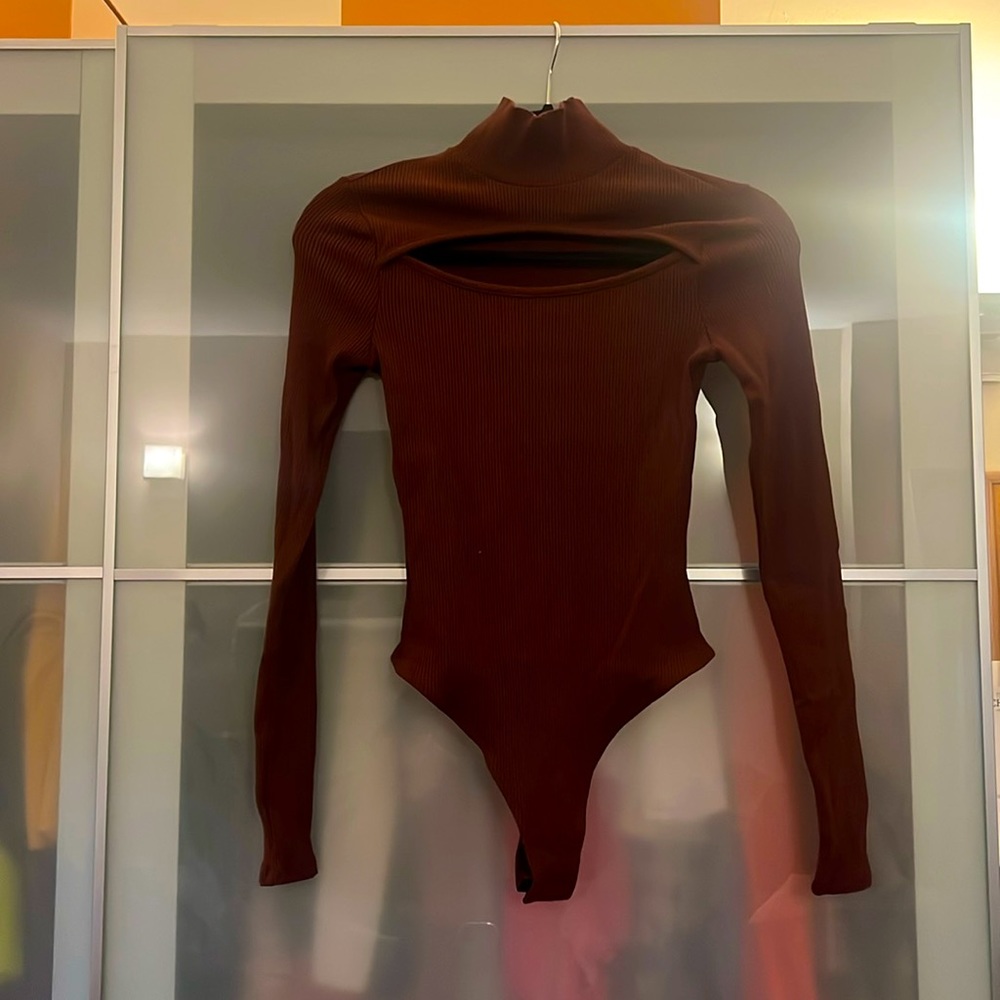 Cutout top mock-neck bodysuit